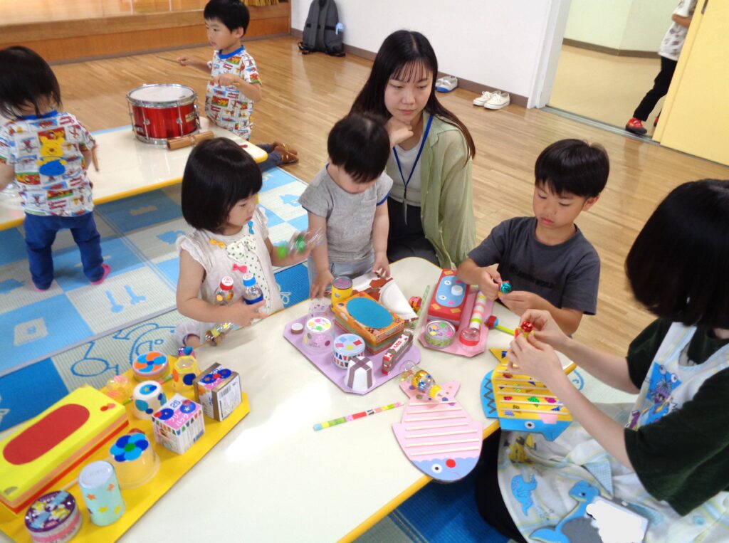 『わくわくらんど』楽器で遊ぼう！